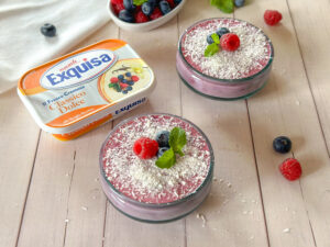 Mousse ai frutti di bosco con formaggio spalmabile fresco Classico Dolce Exquisa
