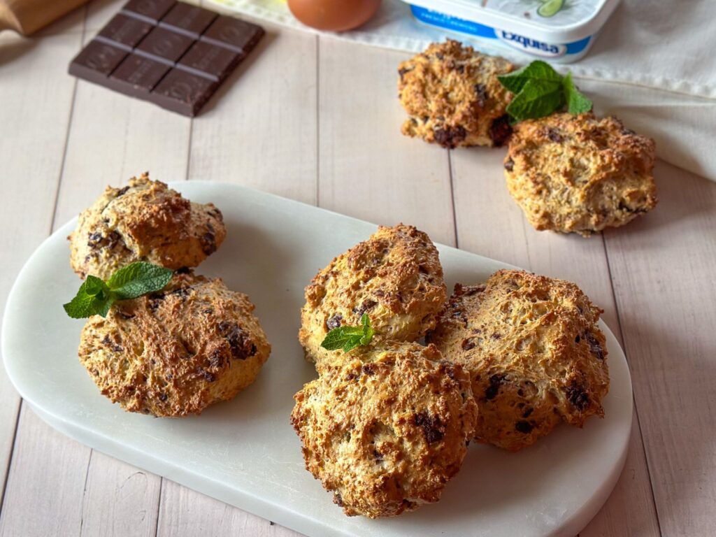 cookies integrali con cioccolato e formaggio fresco Exquisa Light con pochi grassi